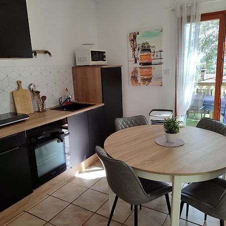 T2 En Rez De Chaussee De Villa A Cuers Luaran gambar